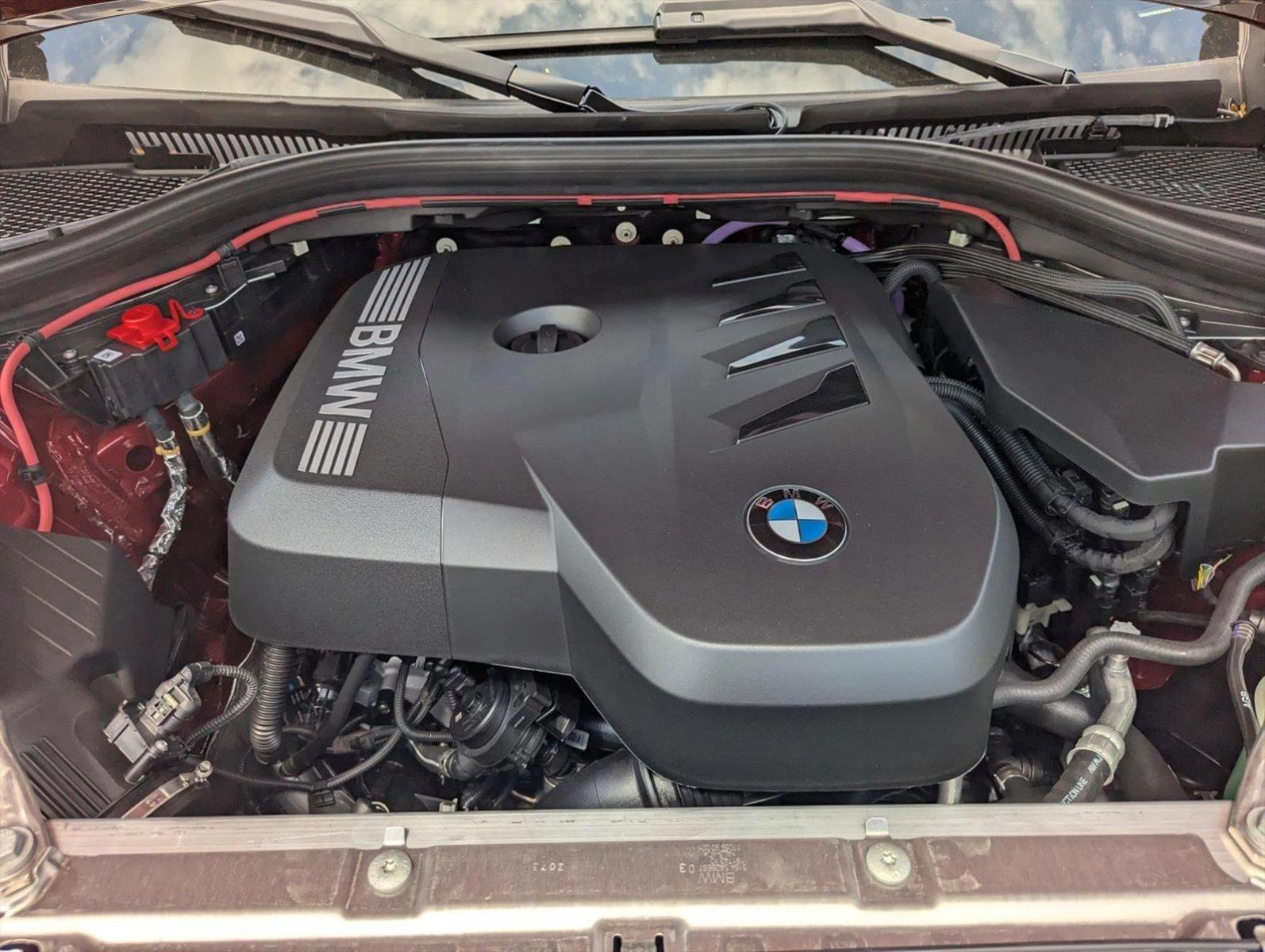 Used 2025 Vegas Red Metallic BMW 30 xDrive image 16