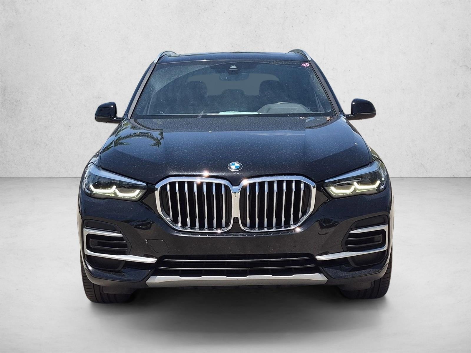 Used 2023 Jet Black BMW sDrive40i image 2