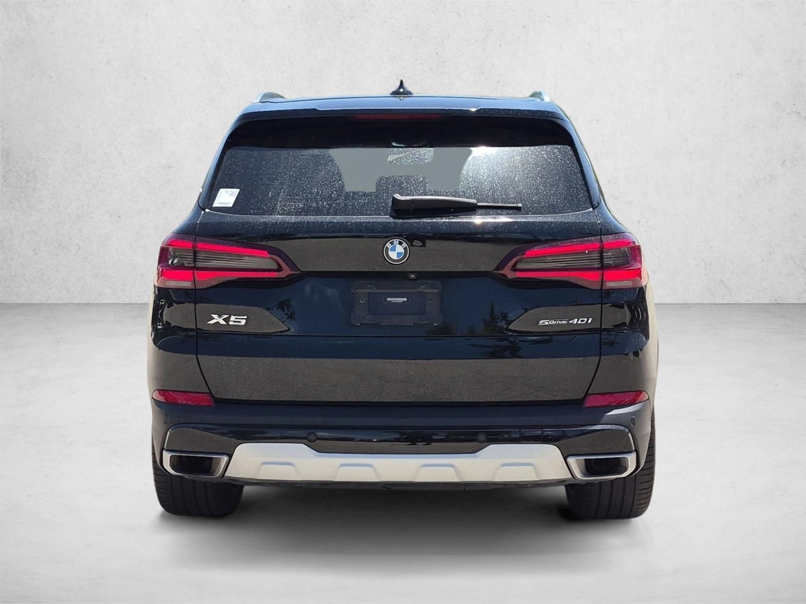 Used 2023 Jet Black BMW sDrive40i image 7
