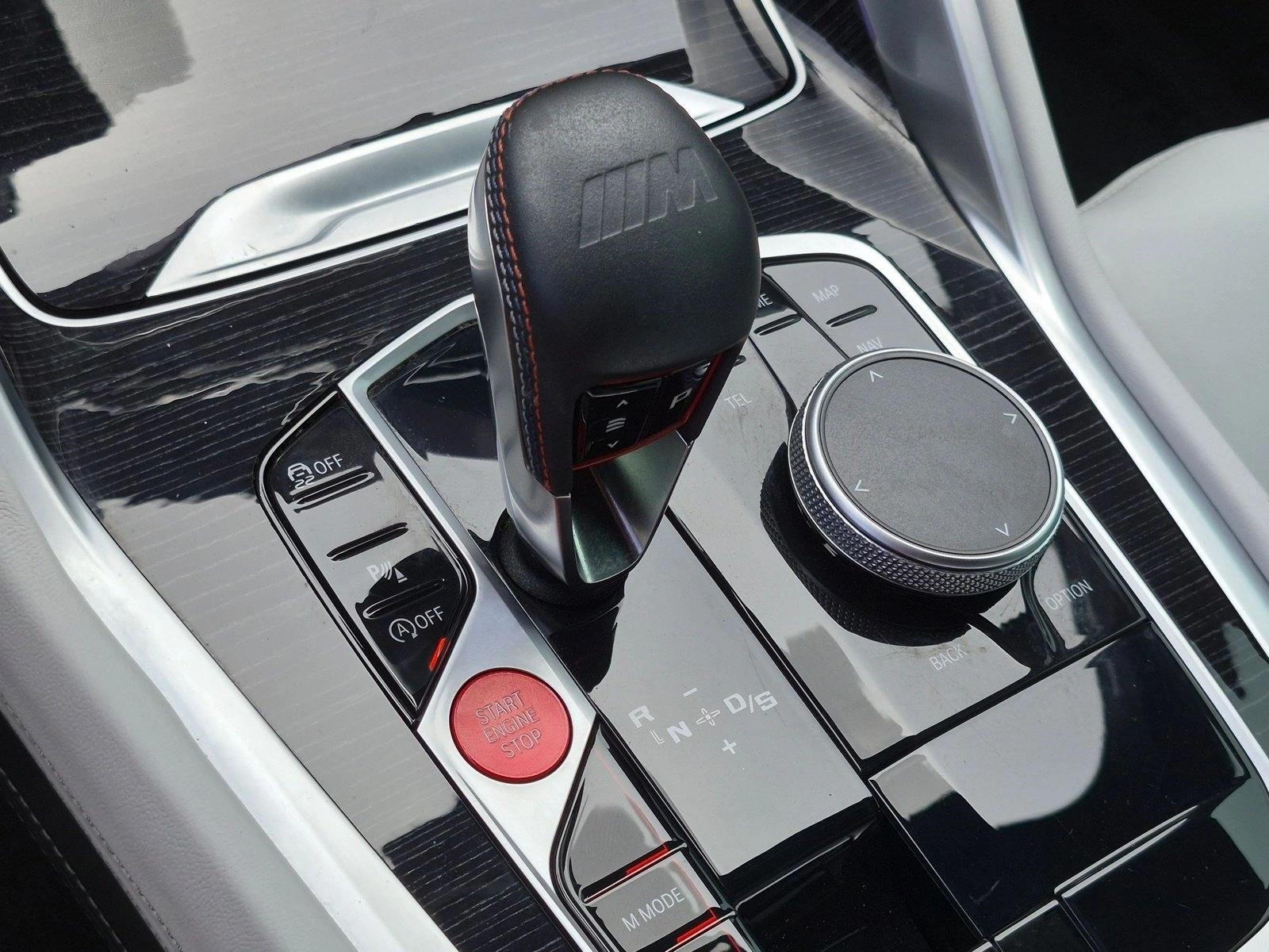 Used 2025 Marina Bay Blue Me BMW  image 12