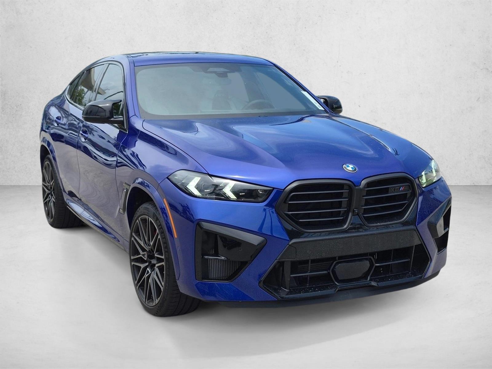 Used 2025 Marina Bay Blue Me BMW  image 3