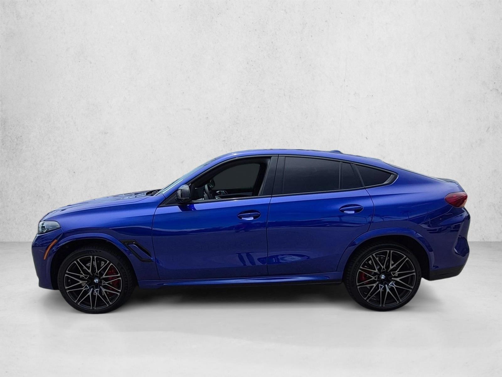 Used 2025 Marina Bay Blue Me BMW  image 9