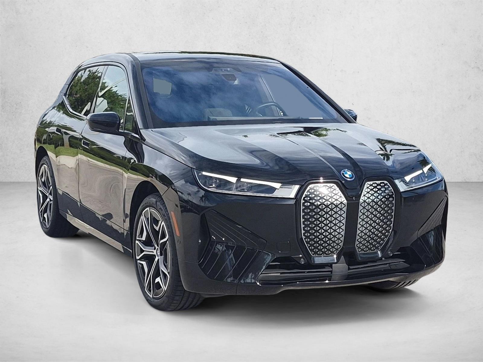 Used 2024 Black Sapphire Metallic BMW xDrive50 image 3