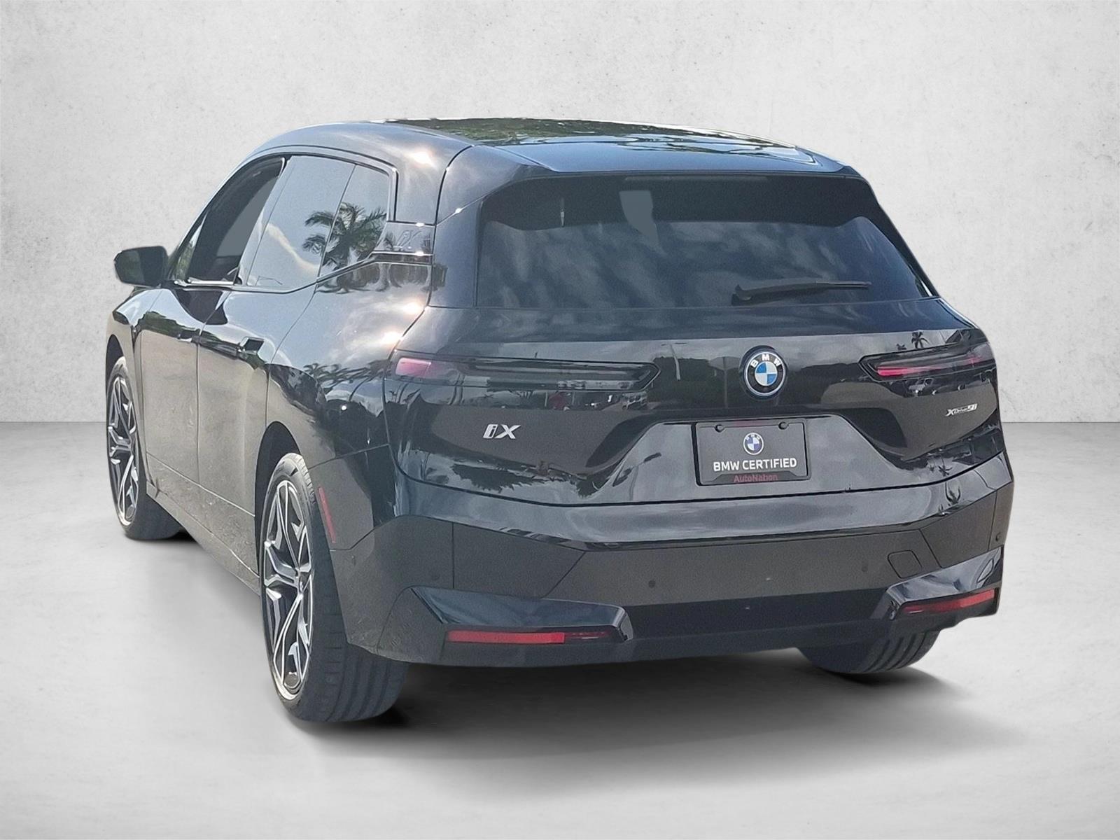 Used 2024 Black Sapphire Metallic BMW xDrive50 image 8