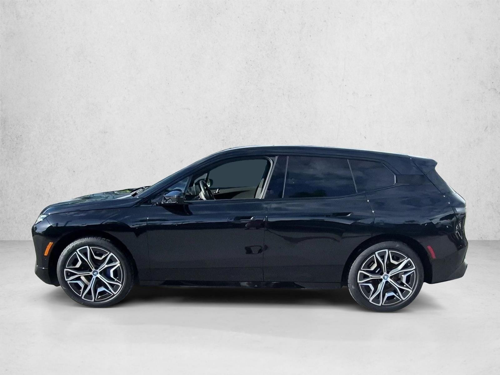 Used 2024 Black Sapphire Metallic BMW xDrive50 image 9