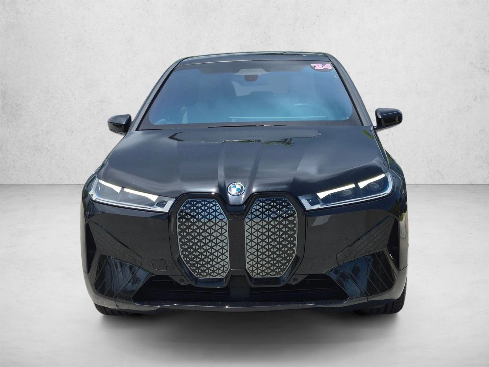 Used 2024 Black Sapphire Metallic BMW xDrive50 image 2