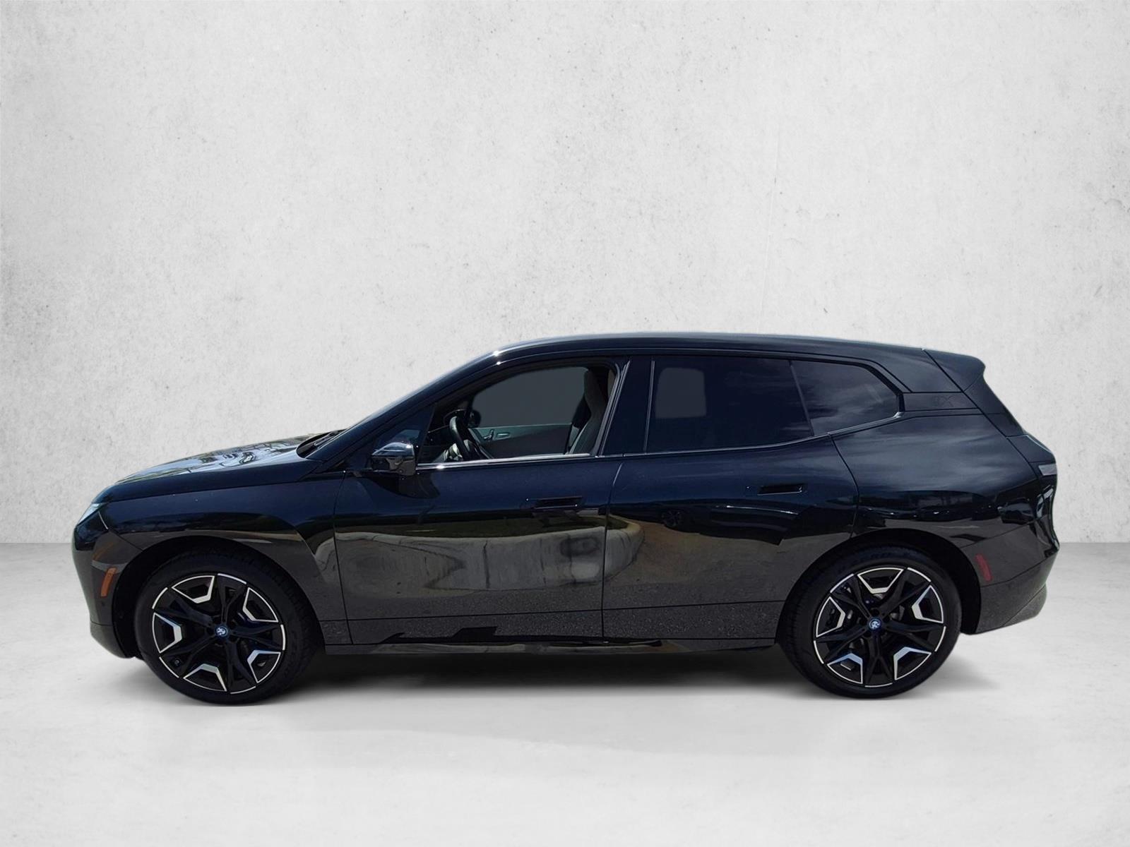 Used 2024 Black Sapphire Metallic BMW xDrive50 image 9