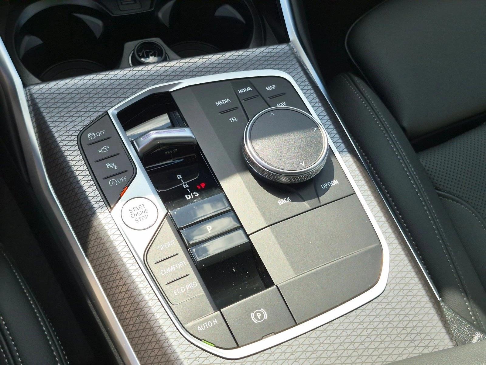 2026 BMW 3 Series 330i - Photo 11