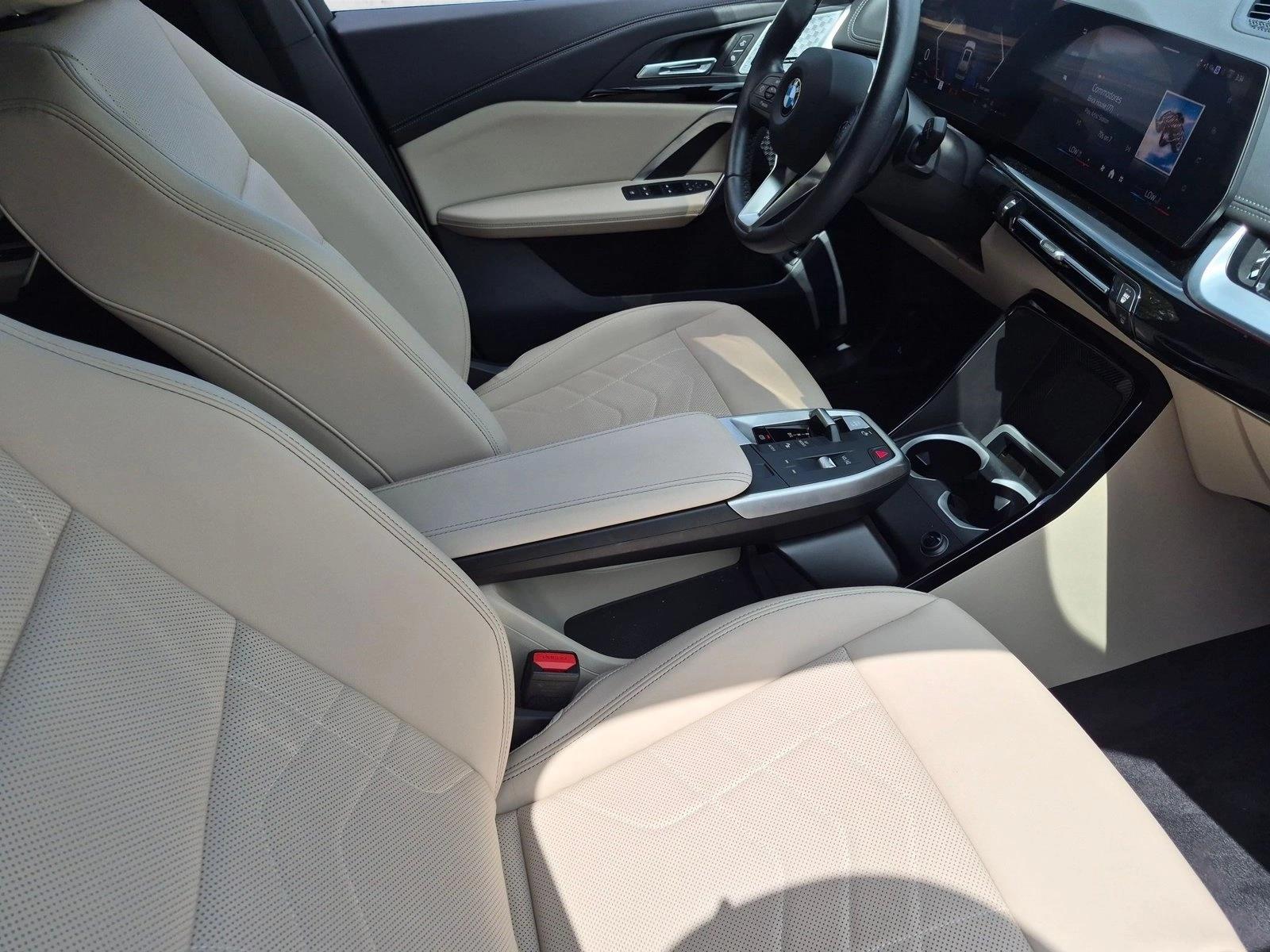 Used 2024 Alpine White BMW xDrive28i image 18