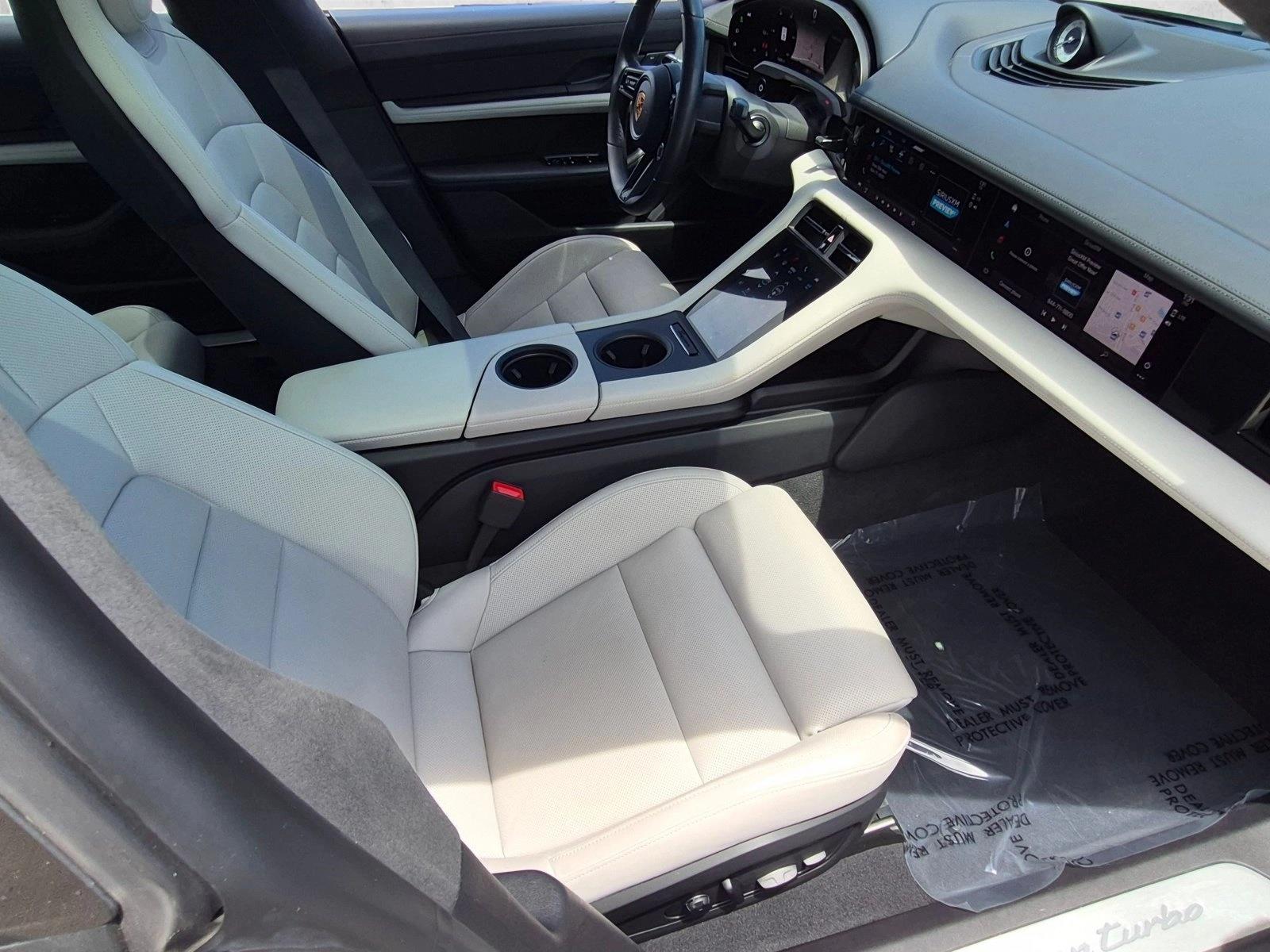 Used 2024 Chalk Porsche Turbo image 22