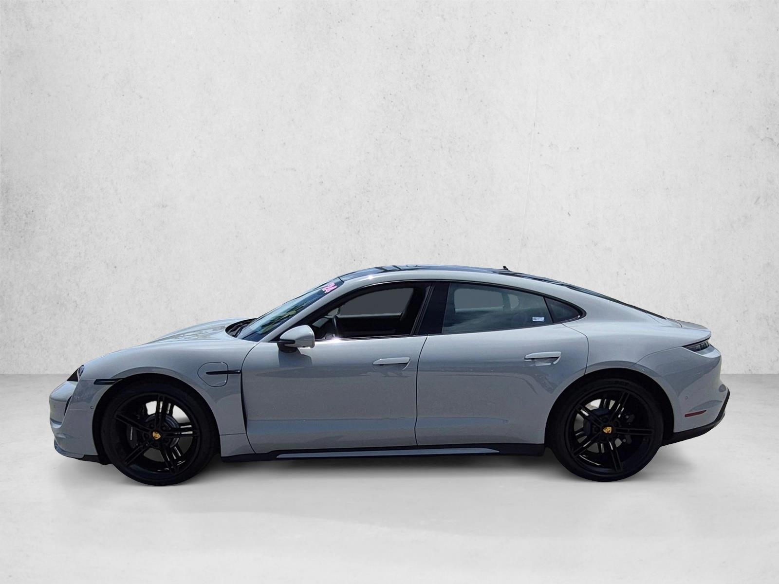 Used 2024 Chalk Porsche Turbo image 9