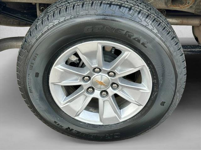 View vehicle photo 7