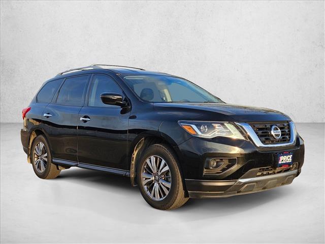 View vehicle photo 3