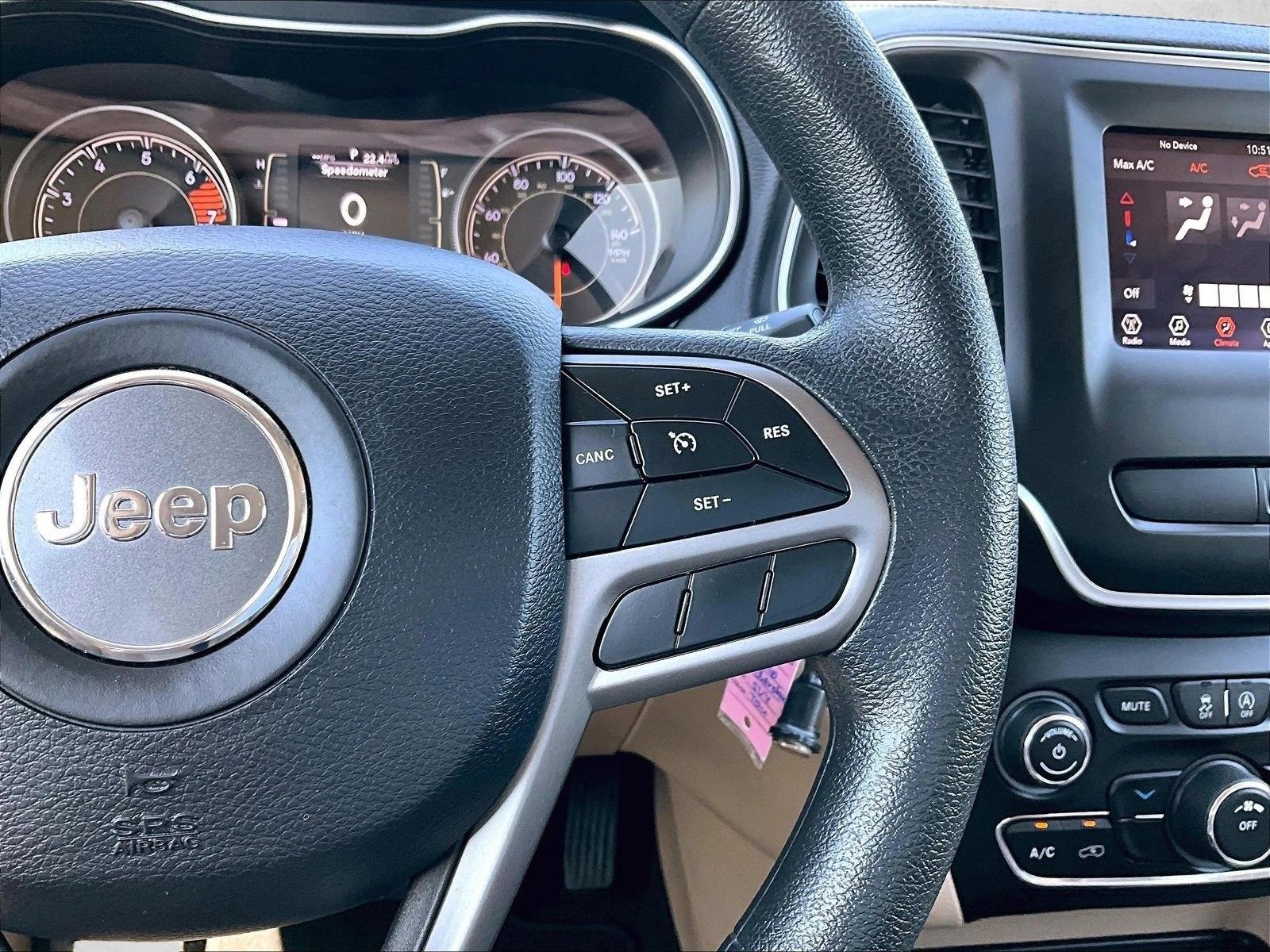 2019 Jeep Cherokee Latitude - Photo 19