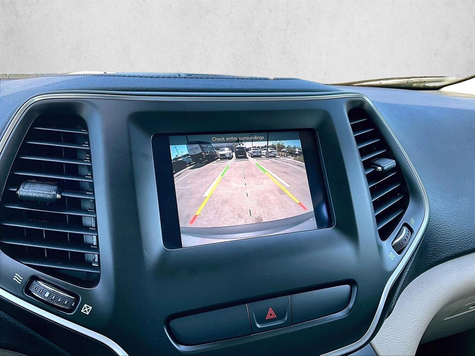 2019 Jeep Cherokee Latitude - Photo 21