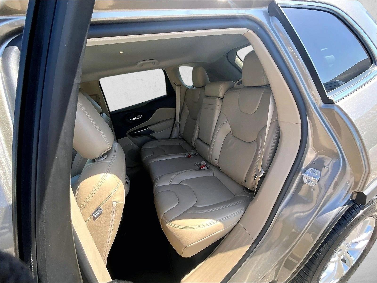 2019 Jeep Cherokee Latitude - Photo 25