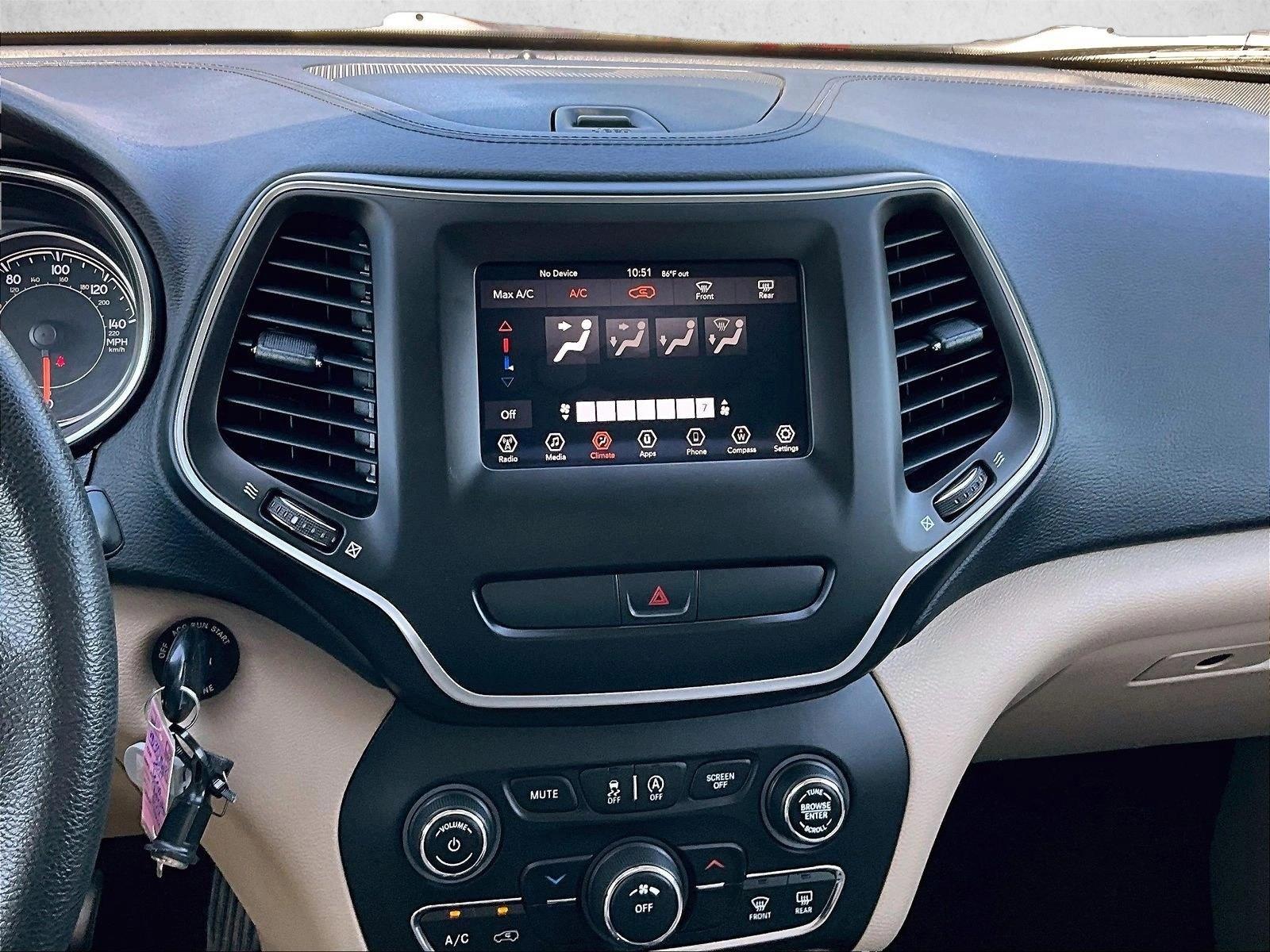 2019 Jeep Cherokee Latitude - Photo 8