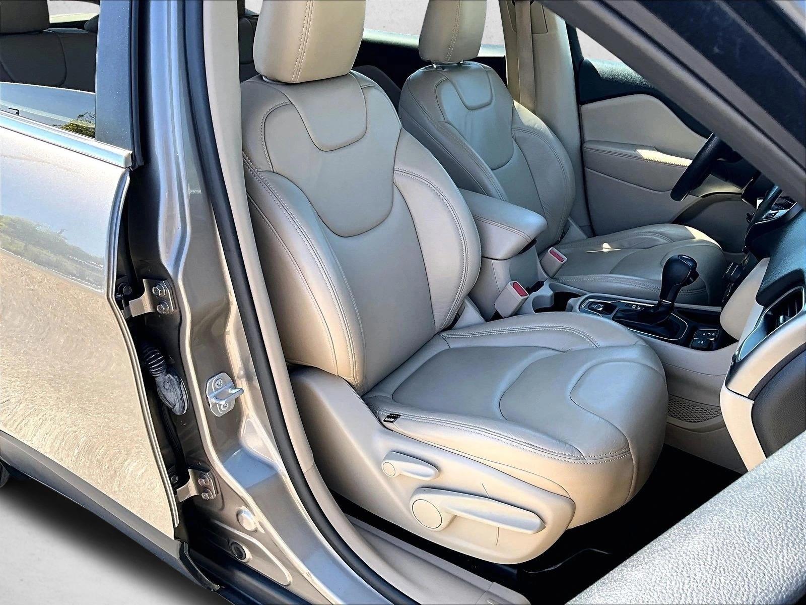 2019 Jeep Cherokee Latitude - Photo 9