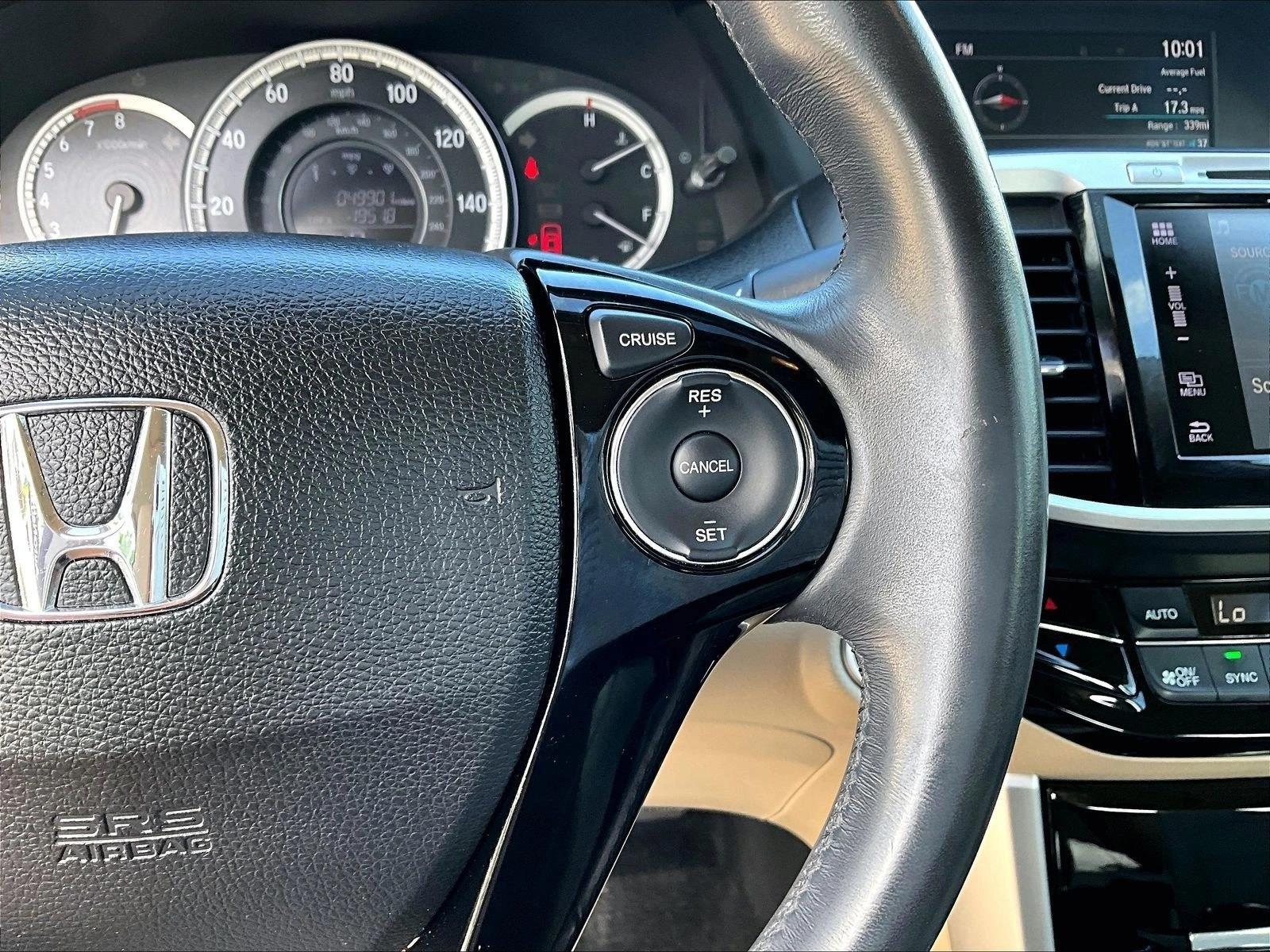 Used 2017 Black Honda EX-L image 19