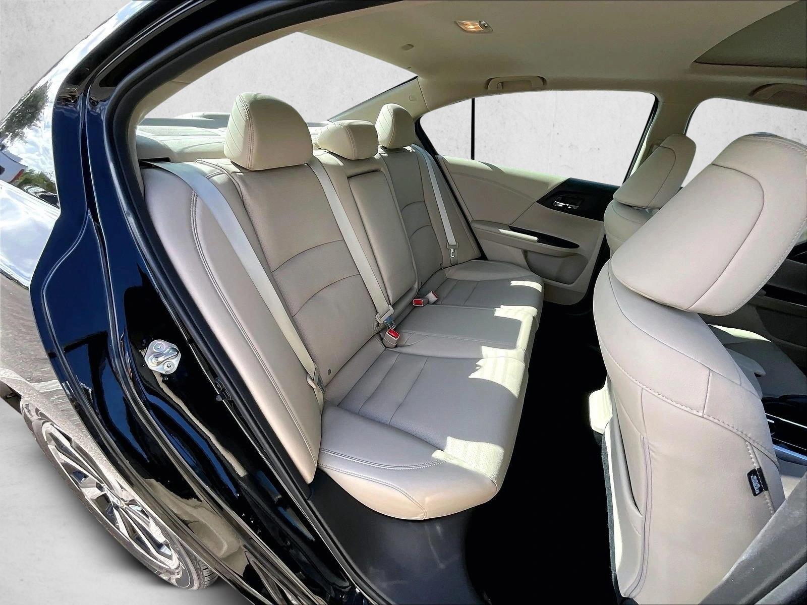 Used 2017 Black Honda EX-L image 26