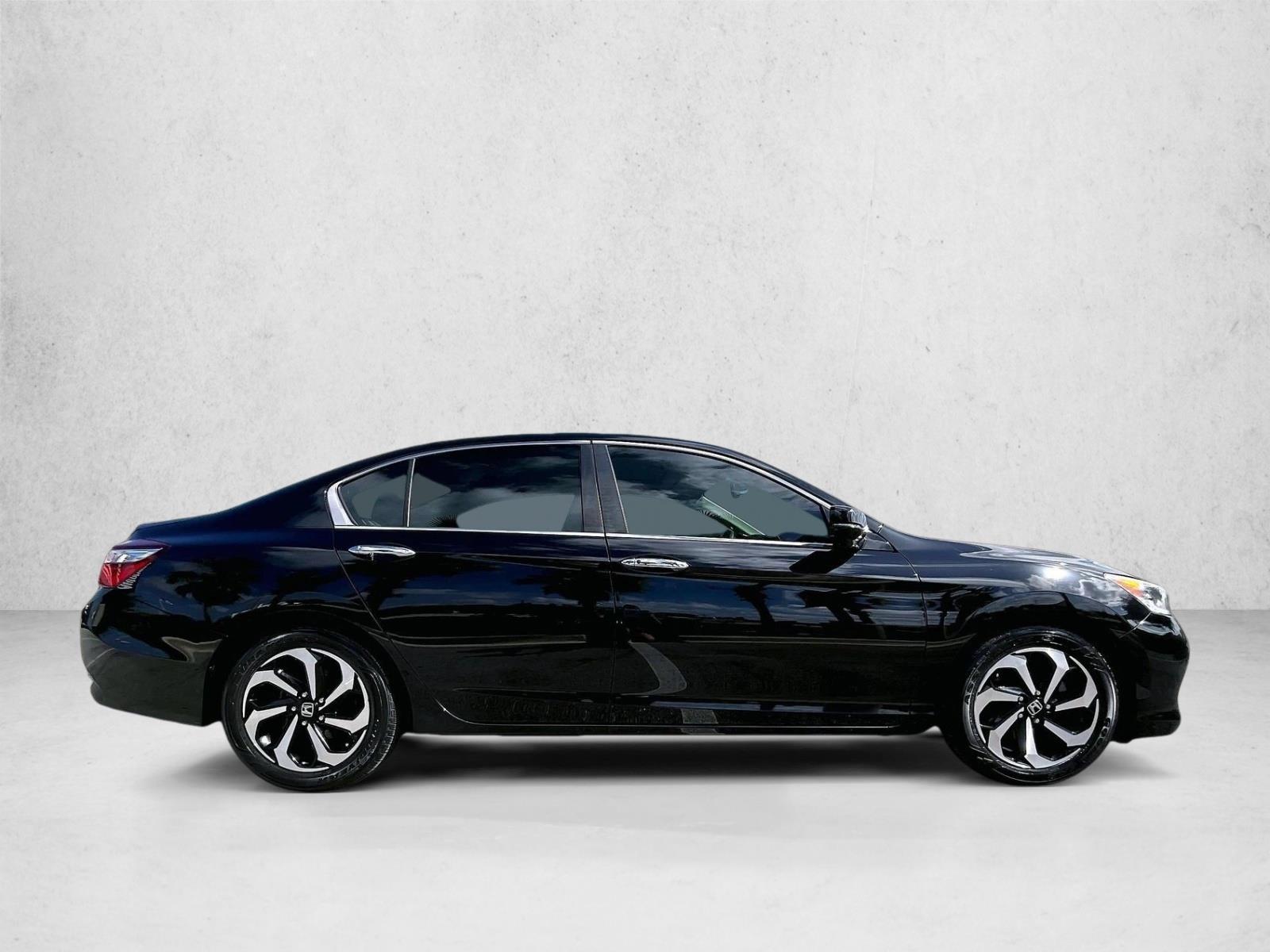 Used 2017 Black Honda EX-L image 5