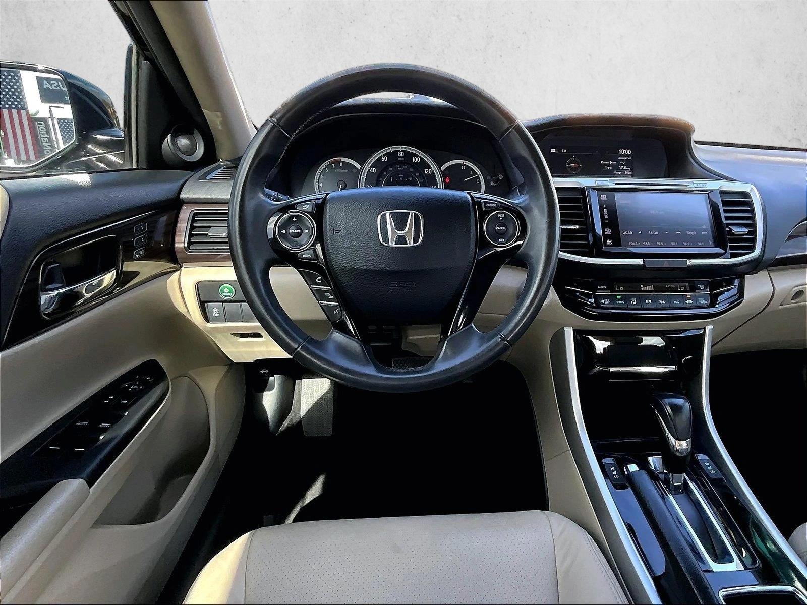 Used 2017 Black Honda EX-L image 7