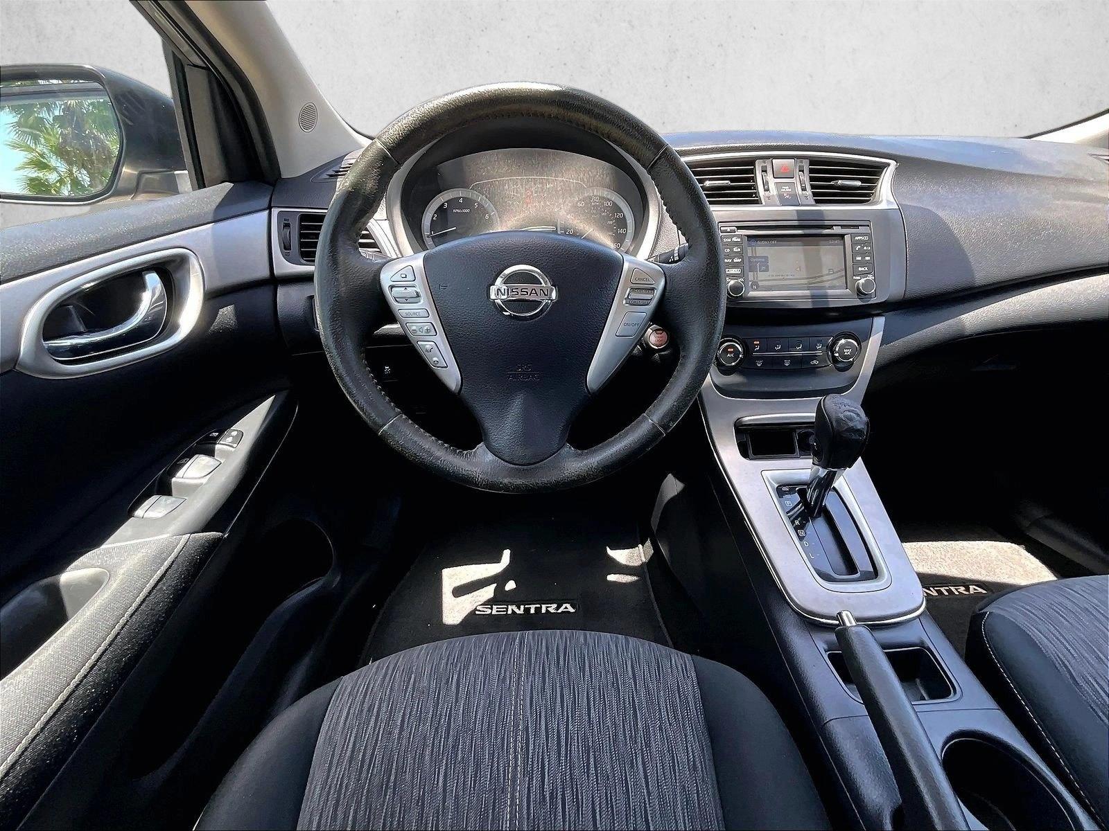 Used 2015 Gun Metallic Nissan SV image 7