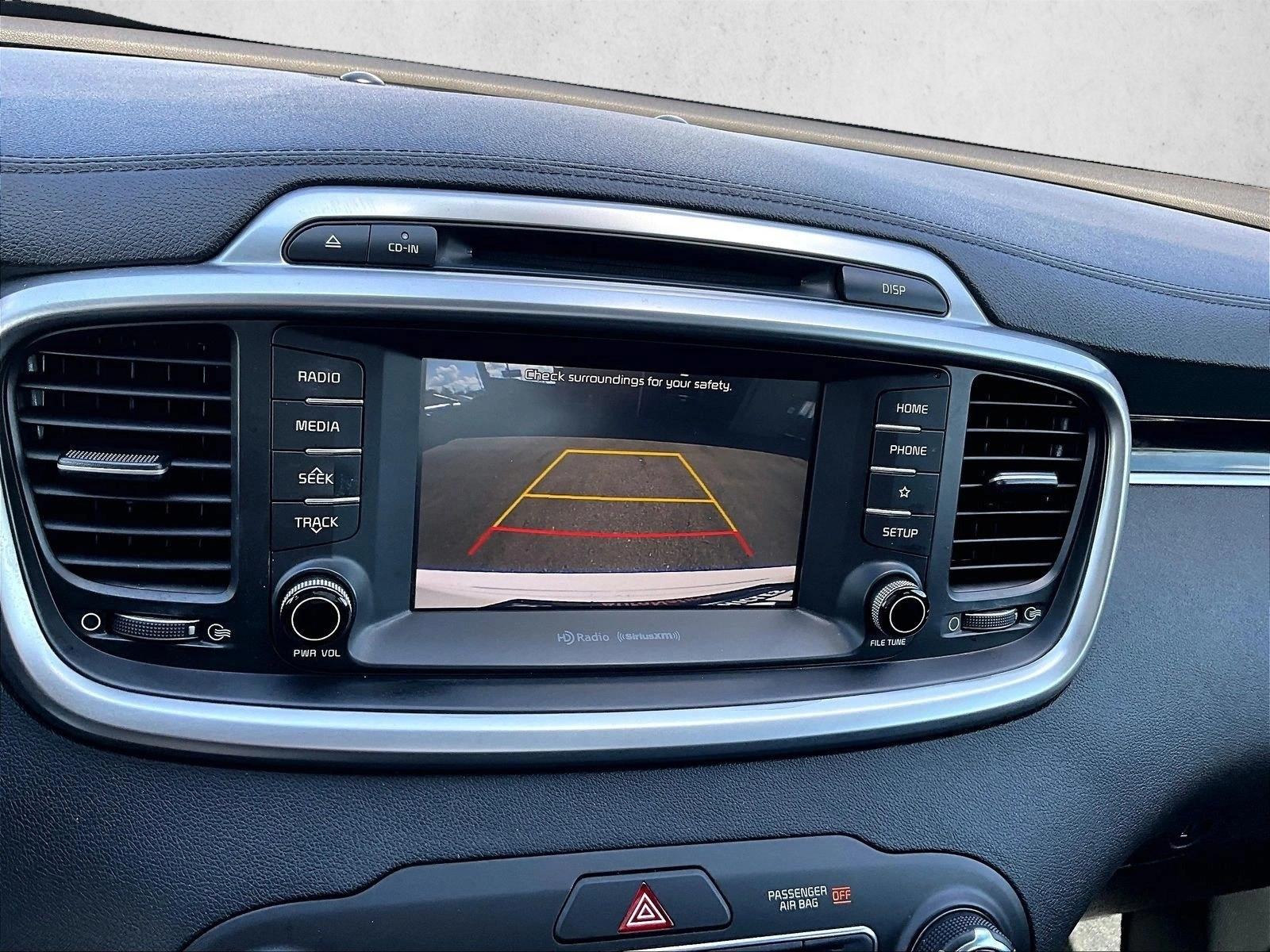 Used 2019 Snow White Pearl Kia LX image 21