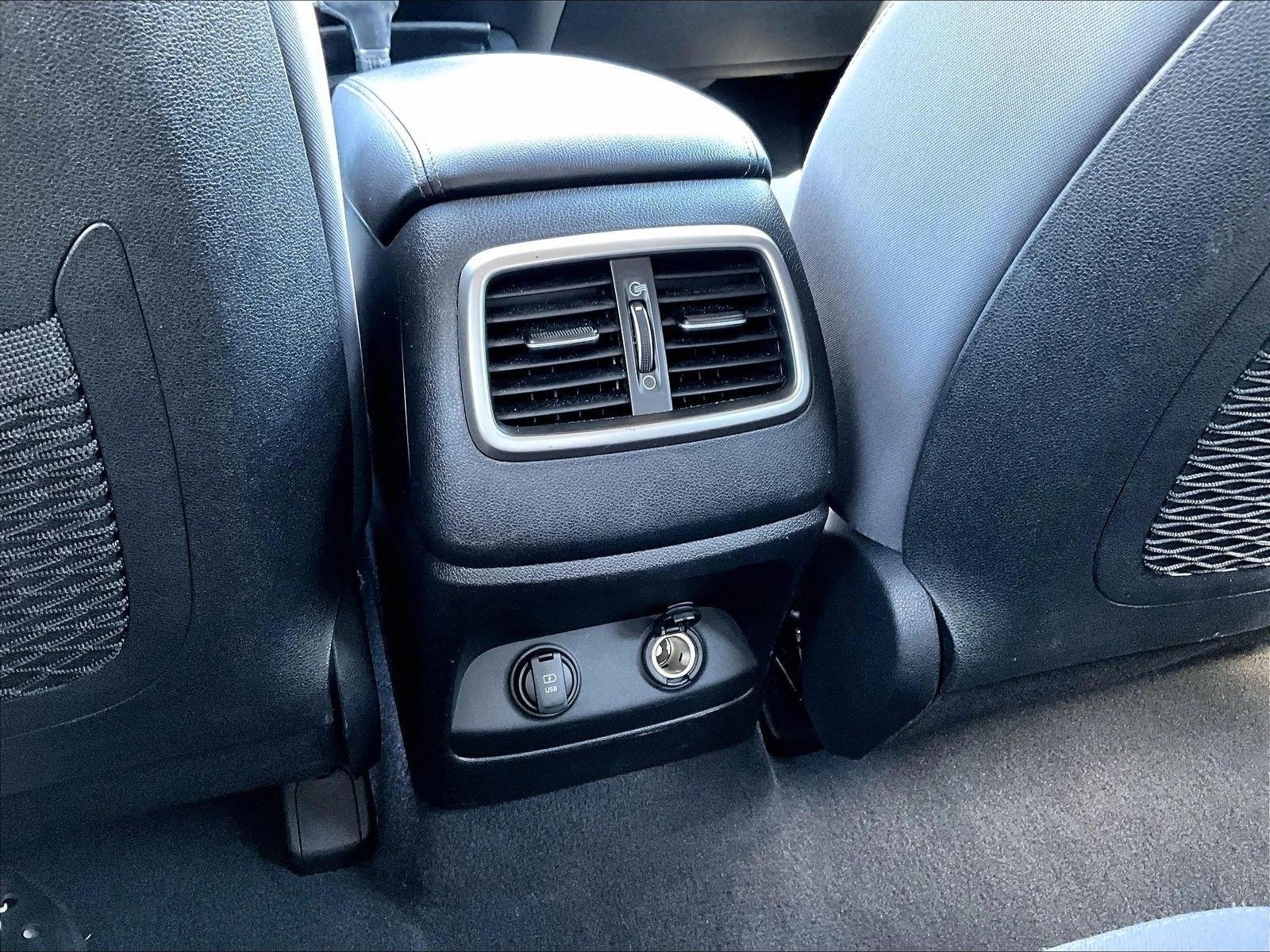 Used 2019 Snow White Pearl Kia LX image 22