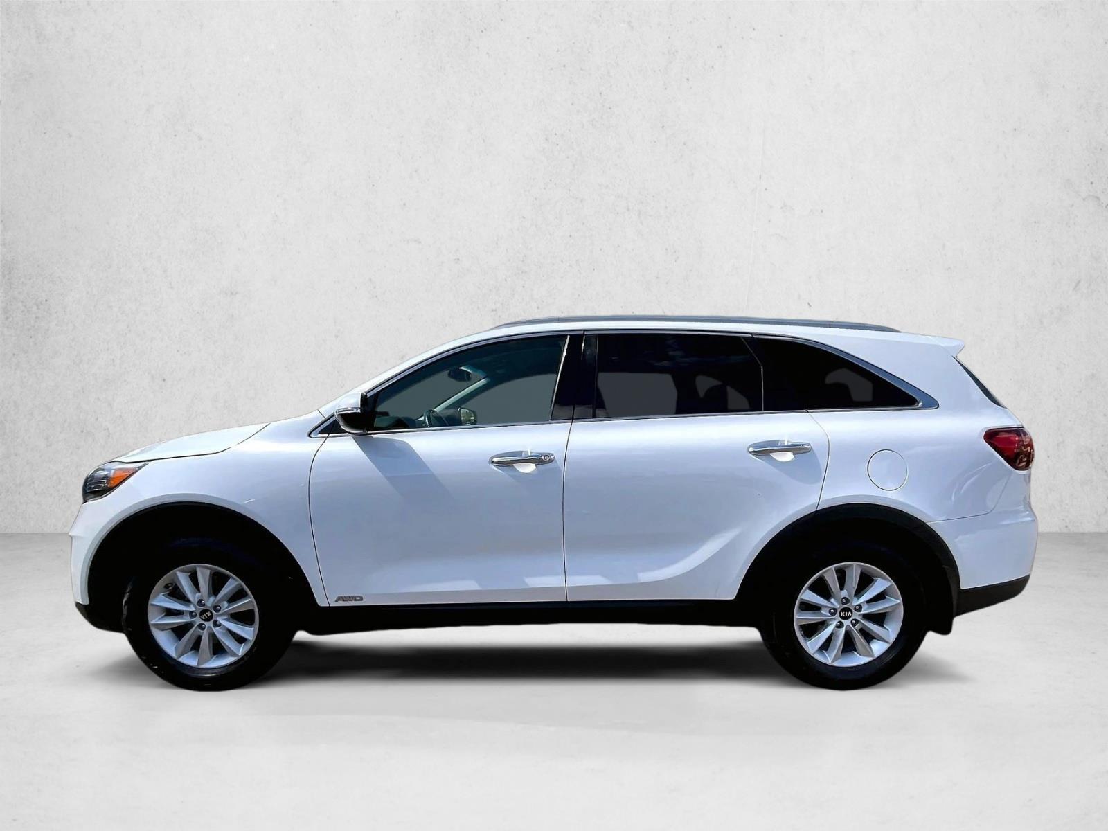 Used 2019 Snow White Pearl Kia LX image 6