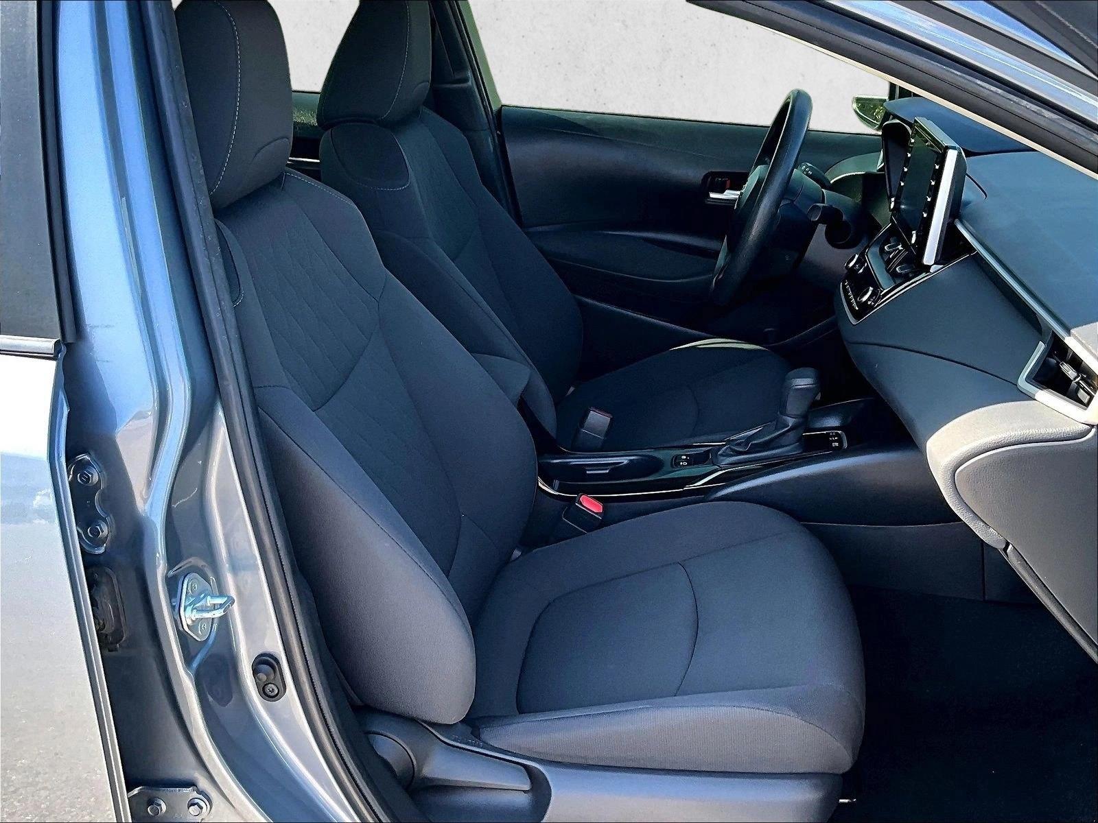 Used 2021 Celestite Toyota Hybrid LE image 9