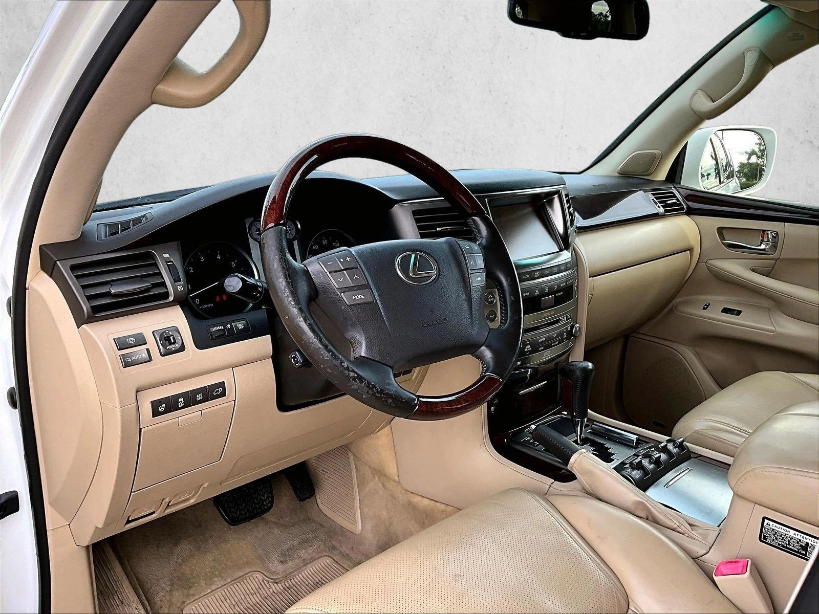 Used 2011 Starfire Pearl Lexus  image 13