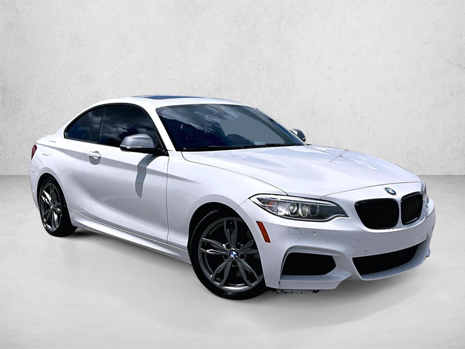 Used 2015 Alpine White BMW M235i image 11