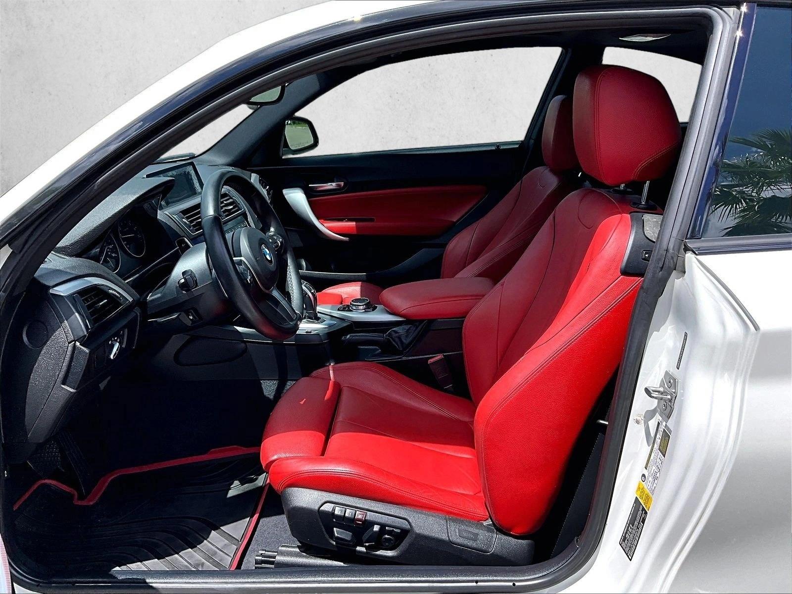Used 2015 Alpine White BMW M235i image 24