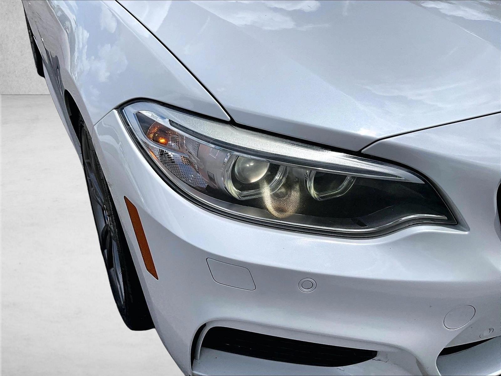 Used 2015 Alpine White BMW M235i image 28