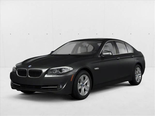 Silver/Gray 2011 BMW 5 Series Sedan Rear-Wheel Drive 6-Speed Manual