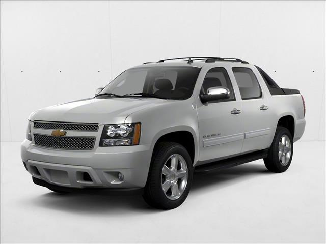 Sheer Silver Metallic 2011 Chevrolet Avalanche LT RWD Pickup Truck 4X2 6-Speed Automatic