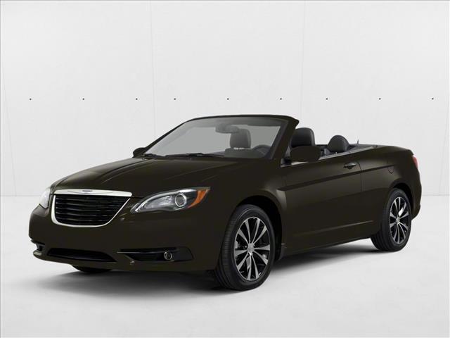 2012 Chrysler 200 Touring Convertible FWD