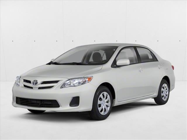 Classic Silver Metallic 2013 Toyota Corolla LE Sedan Front-Wheel Drive Automatic