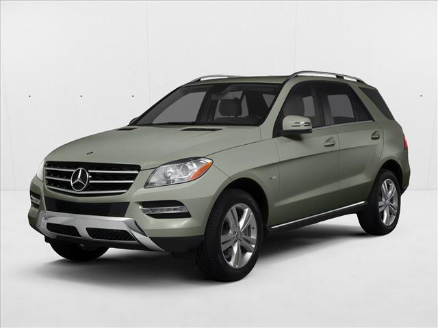Palladium Silver Metallic 2013 Mercedes-Benz M-Class SUV / Crossover Rear-Wheel Drive Automatic
