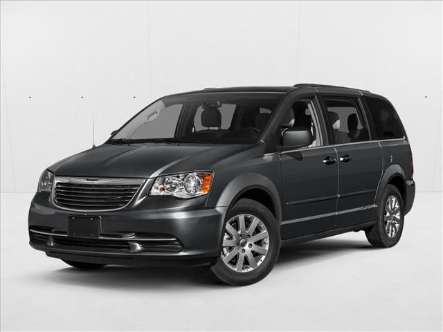 2016 Chrysler Town & Country Touring FWD
