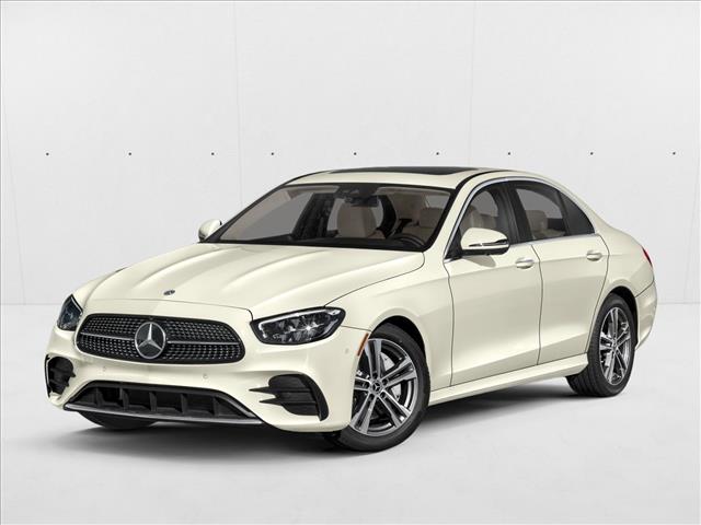 Manufaktur Diamond White 2022 Mercedes-Benz E-Class Sedan All-Wheel Drive Automatic