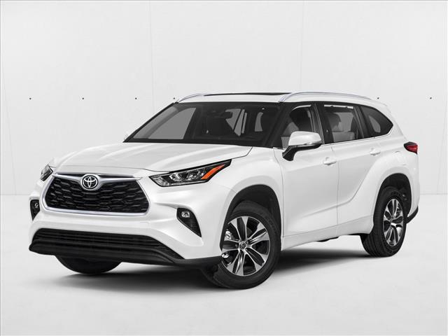White (Wind Chill Pearl) 2022 Toyota Highlander XLE FWD SUV / Crossover Front-Wheel Drive Automatic