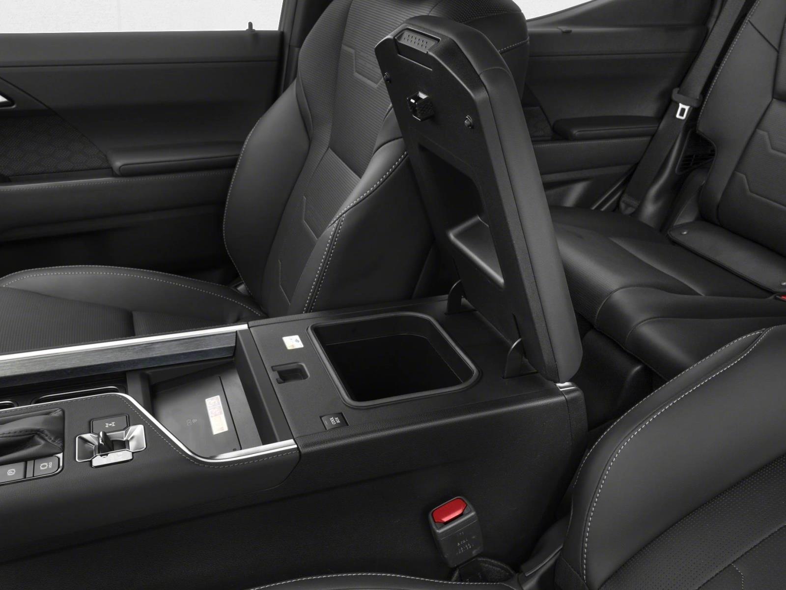 New 2026 Atomic Silver Lexus  550 LUXURY image 10