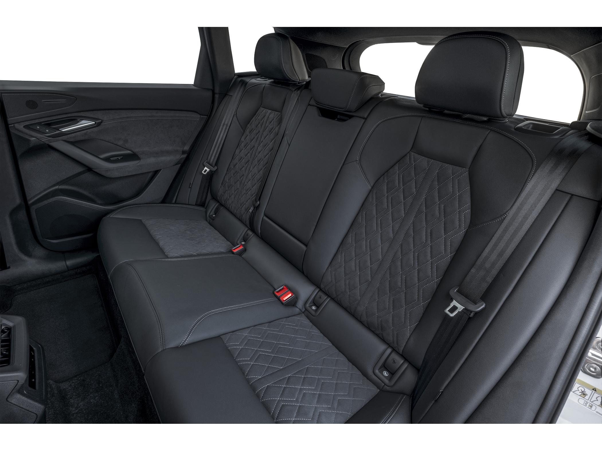 New 2027 Daytona Gray Pearl Effect Audi Premium Plus image 9