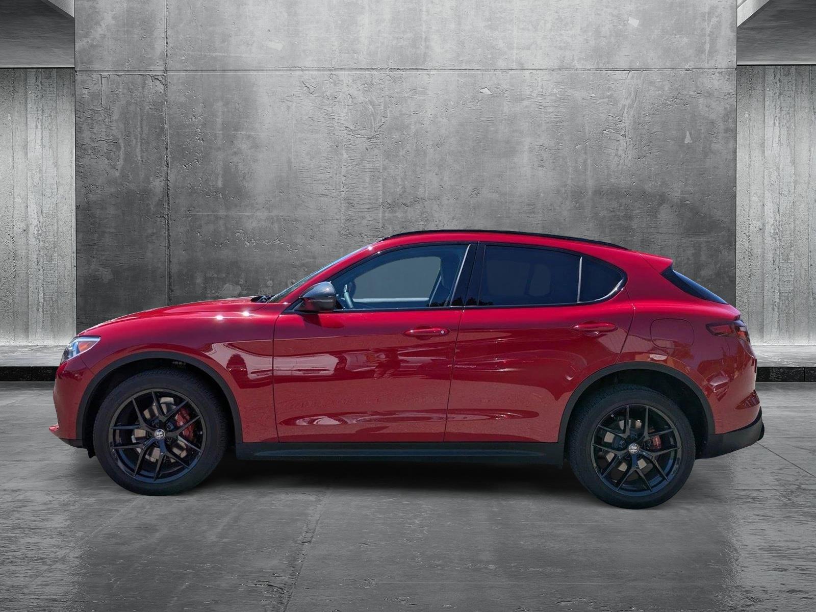 Thumbnail: 2019 Alfa Romeo Stelvio - 2