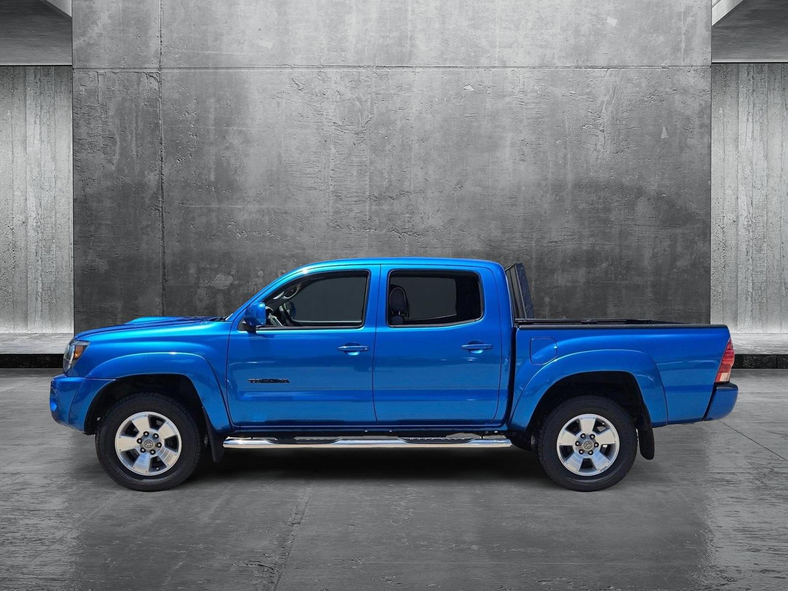 Thumbnail: 2005 Toyota Tacoma - 2