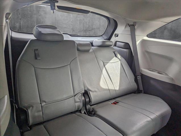 Sienna XLE 8-Passenger