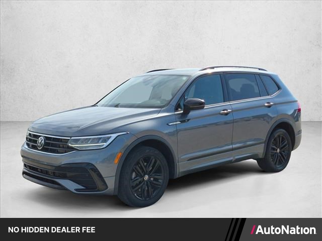Platinum Gray Metallic 2022 Volkswagen Tiguan SUV / Crossover All-Wheel Drive 8-Speed Automatic