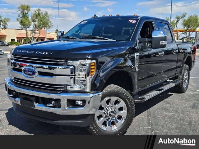Agate Black Metallic 2019 Ford F-250 Super Duty Lariat Crew Cab 4WD Pickup Truck Four-Wheel Drive 6-Speed Automatic